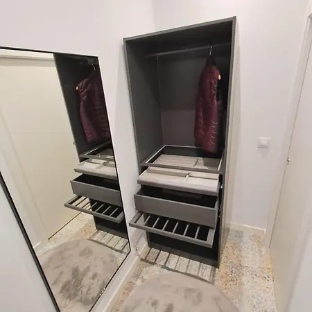 Alei Art At Orzan Corunna * Ла-Корунья